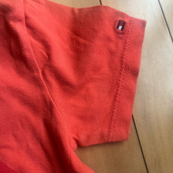 Tommy Hilfiger tee 3T - Picture 3 of 5